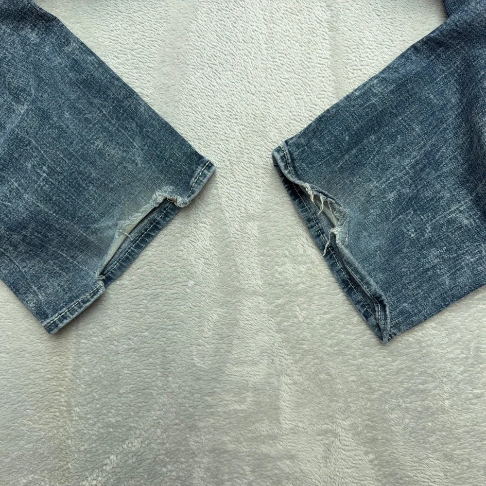 Salvage Jeans Mens 36R Blue Anarchy Relaxed Straight Distressed Acid Wash Denim